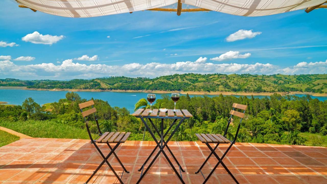 Villas Del Lago Lake Resort And Campground Yaque Arriba 外观 照片